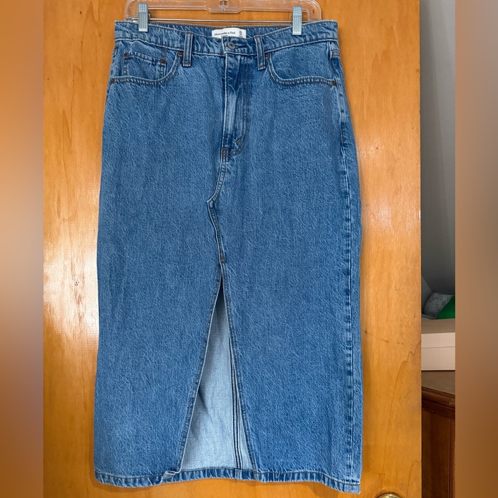 Abercrombie High Rise Midi Skirt in medium wash!